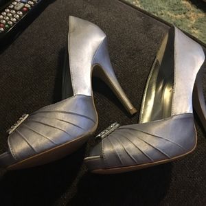 RSVP Silver Satin Open Toed Heels Size 7